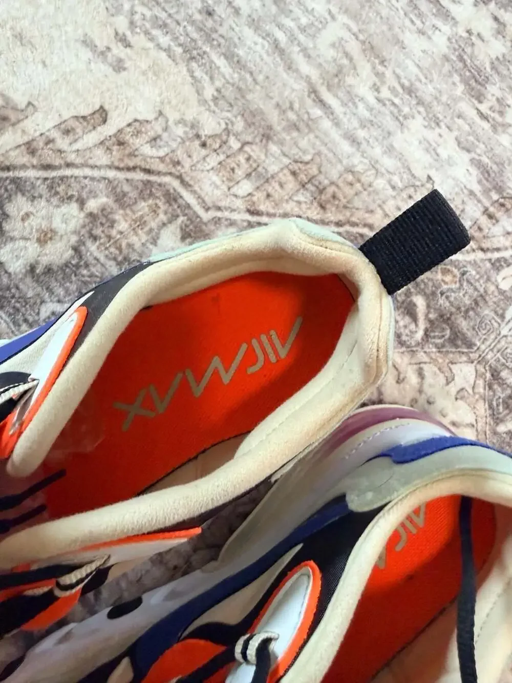 Nike Air Max 270 React CI3899-200 Sneakers Size 9